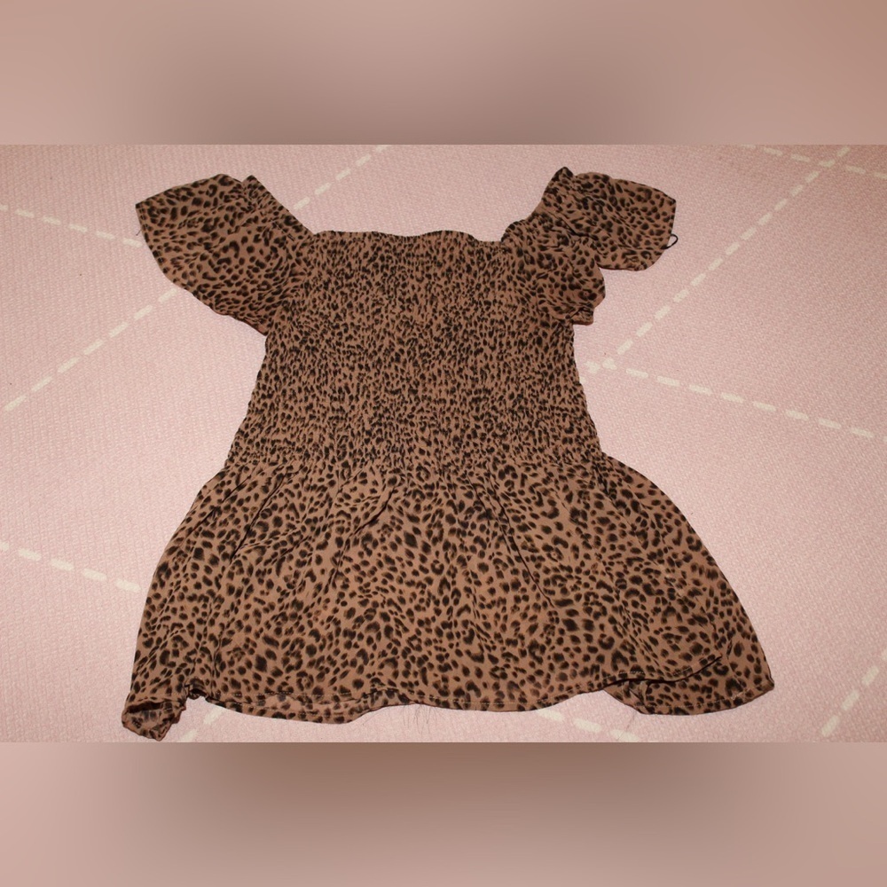 Maverick The Collection Cheetah Print Women’s Small Top Blouse